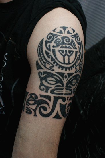 TatuaŻe - tatuaze-na-ramieniu-1904_3.gif