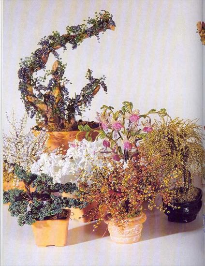 Kwiaty z koralików - 30.jpg