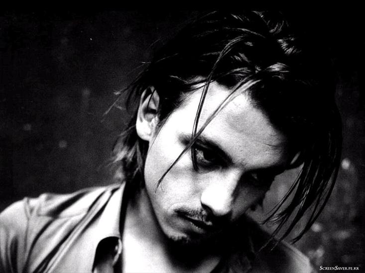 Johnny Depp - johnny-deep-13-tattoos_1024x768.jpg