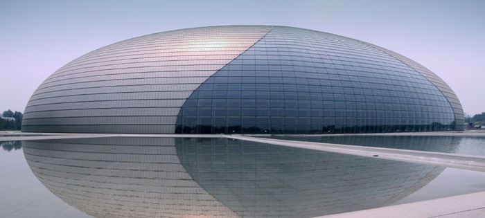 Kapitalne budynki - 18-33-Worlds-Top-Strangest-Buildings-national-theatre-beijing.jpg
