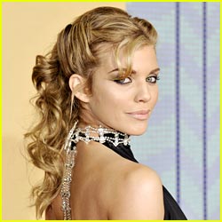 AnnaLyne McCord - annalynne-mccord-no-new-moon.jpg