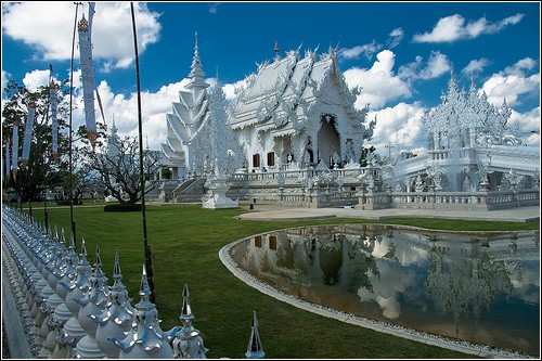 świat ynia Wat Rong Khun - watrongkhun2.jpg
