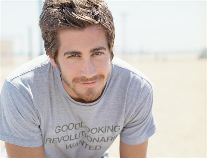 Jake Gyllenhaal - Jake-Gyllenhaal-Wallpaper-2.jpg