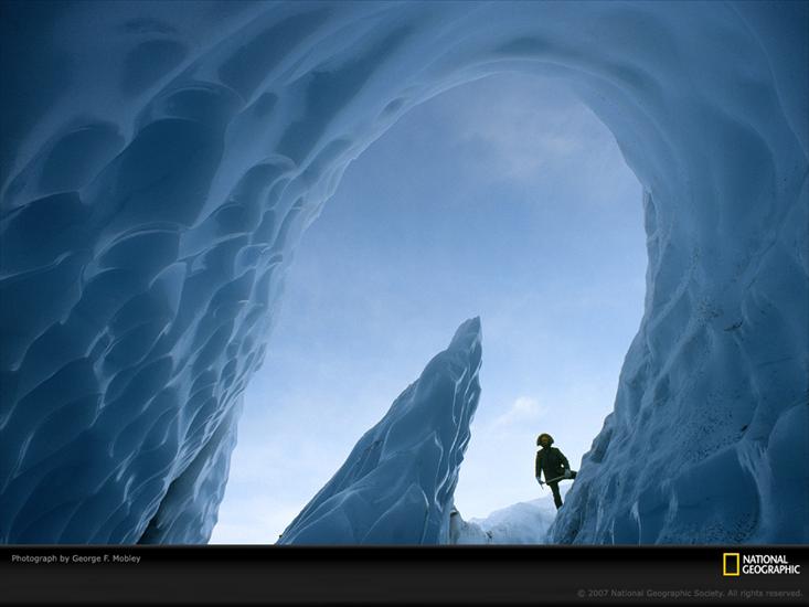 National Geographic - matanuska-glacier-cave-398945-lw.jpg