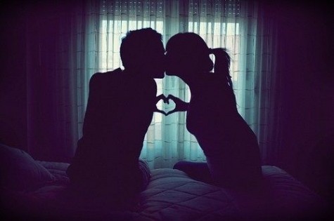CIĄŻA - couple-dark-heart-kiss-love-inspiring-picture-on-favim-com-326657-475-315.jpg