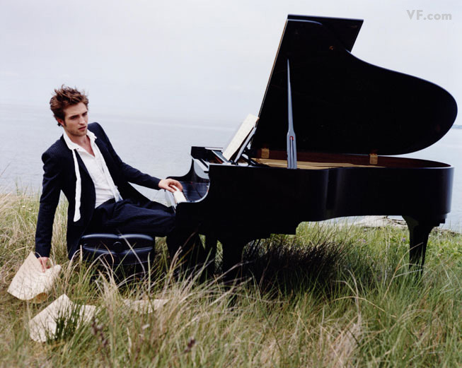 Robert Pattinson Edward Cullen - pattinson.jpg