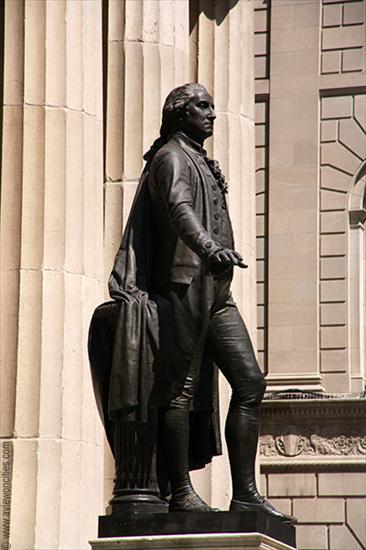 New York - George Washington Statue in front of Federal Hall.jpg