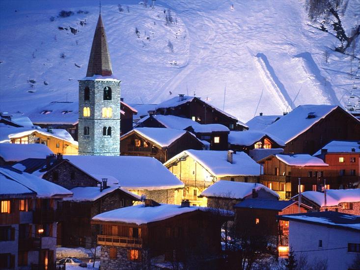 Ciekawe tapety - Val dIsere Village, France_1.jpg