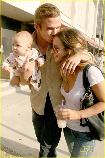 Zdjecia - Cam-Gigandet-w-baby-twilight-series-7733561-811-1222.jpg