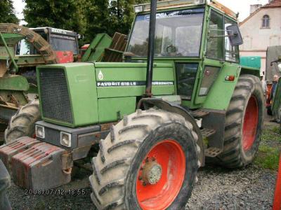 Traktory - 595656915.jpg