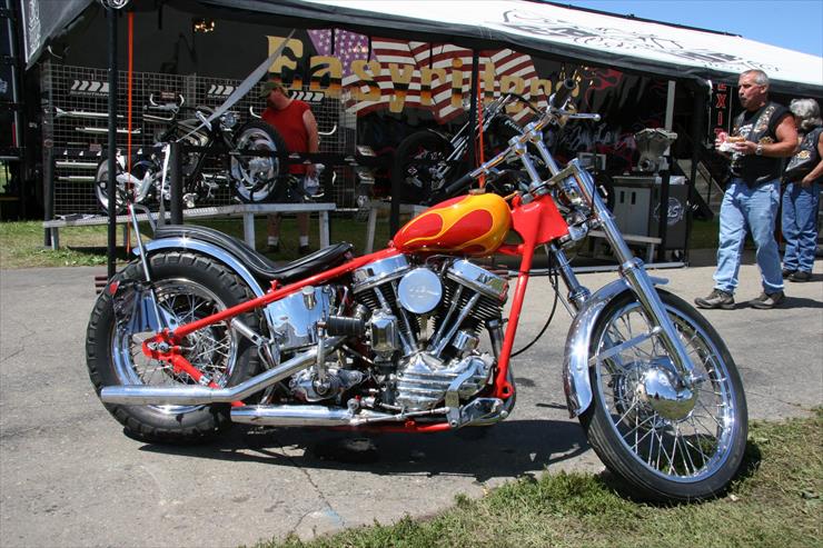 HARLEY DAWIDSON - Custom_Built_Motorcycles_Harley_Davidson_wallpaper.jpg