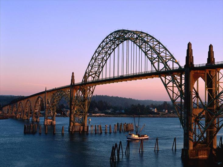 Cuda architektury - Yaquina Bay Bridge, Newport, Oregon - 1600x1200 - ID 21180 - PREMIUM.jpg