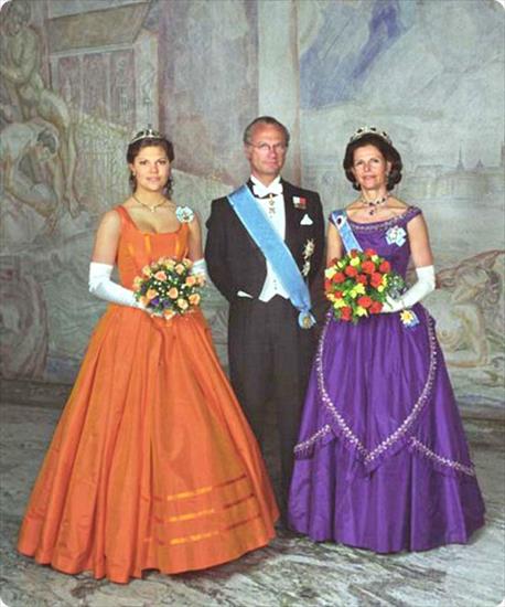 Szwedzka Rodzina Królewska - victoria-carl-xvi-gustaf-silvia.jpg