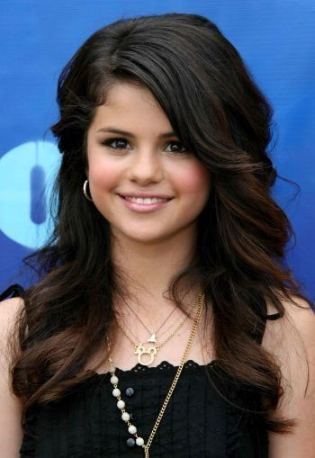 Selena Gomez - selena-gomez-pictures-01.png