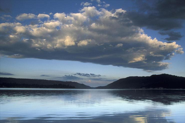 Webshots Collections - Big Bear Lake at Dawn, San Bernardino County, California  AGE Fotostock.jpg