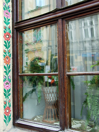  MÓJ KRAKÓW - okno_kawiarni_u_zalipianek.jpg